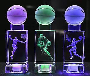 Lampe <span class=keywords><strong>de</strong></span> nuit en cristal en forme <span class=keywords><strong>de</strong></span> globe <span class=keywords><strong>de</strong></span> <span class=keywords><strong>basket</strong></span>-ball avec base lumineuse LED, artisanat en cristal en gros, gravure 3D à l'intérieur, joueur <span class=keywords><strong>de</strong></span> <span class=keywords><strong>basket</strong></span>-ball <span class=keywords><strong>NBA</strong></span> - Product Image 6
