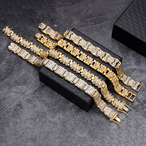 Nuevo diseño <span class=keywords><strong>de</strong></span> <span class=keywords><strong>oro</strong></span> hombres contorno indio mujer latón Baguette cristal <span class=keywords><strong>18</strong></span> quilates chapado en <span class=keywords><strong>oro</strong></span> joyería <span class=keywords><strong>de</strong></span> moda pulseras brazaletes mujeres - Product Image 4