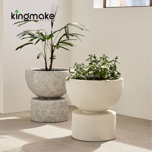 أواني زهور عصرية بسيطة ومتينة من الخرسانة المقواة بالألياف الزجاجية، بتصميم مخصص للاستخدام الخارجي في مداخل الفنادق الفاخرة - Product Image 1