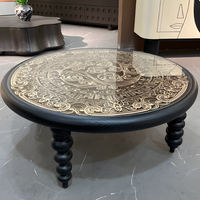 Table basse ronde en bois massif sculpté de style moderne du milieu du siècle français avec plateau en verre, écologique