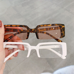 Lunettes de soleil carrées vintage noires à petite monture personnalisables avec logo 2026, protection UV400, demi-monture rectangulaire pour hommes et femmes - Product Image 4