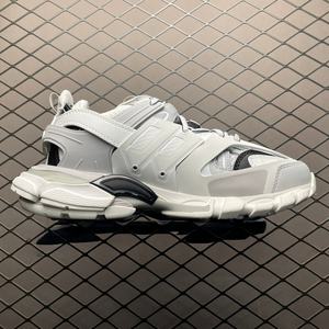 Zapatillas de correr retro de lujo originales para hombre, modernas, cómodas y antideslizantes, aptas tanto para hombres como para mujeres en el mismo estilo. - Product Image 1