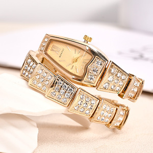 Reloj de Pulsera de Lujo con Diseño de Serpiente para Mujer, Estilo Hip Hop, Dorado, de Cuarzo, con Logotipo Personalizado, Venta al Por Mayor - Product Image 3