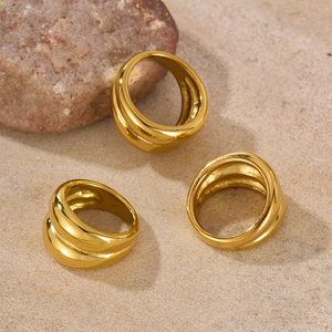 Nhà Máy Bán buôn giá thiết kế độc đáo chất lượng cao phụ nữ phong cách phương Tây Nhẫn cưới thép không gỉ trang sức IP vàng mạ Vòng - Product Image 2