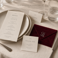 Carte d'invitation de mariage élégante et minimaliste, impression personnalisée du monogramme du couple, papeterie de mariage simple et haut de gamme sur mesure