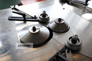 BYFOCNC coude hydraulique faisant la <span class=keywords><strong>machine</strong></span>/<span class=keywords><strong>machine</strong></span> de coude de conduit rond - Product Image 6