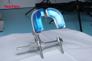 Tavolo Operatorio MT MEDICAL con Supporto per Testa a U e Tre Porta-Aghi Mayfield per Chirurgia Neurologica - Product Image 4