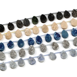 Piedra Natural Druzy ágata geoda cuarzo collar accesorios Cruz diámetro lágrima 13*18mm cristales negro verde plata <span class=keywords><strong>precio</strong></span> - Product Image 2