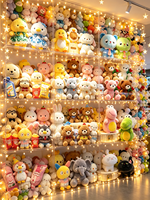 Vente en gros de jouets en peluche aux motifs variés, animaux en peluche doux pour machines à pinces, prix d'arcade, mini peluches, cadeaux d'anniversaire pour enfants