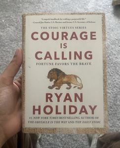 Le courage appelle Ryan Holiday |   Série des Vertus Stoïques : Livre de motivation et d'autofaisceaulement pour la croissance personnelle et la leadership - Product Image 4
