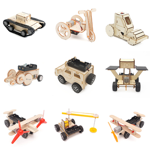 Vente en gros usine : Kit de modélisme 3D en bois de véhicules solaires, ensemble de puzzles scientifiques STEM sur le thème des chars, jouets de voiture télécommandés en bois DIY pour enfants - Product Image 3