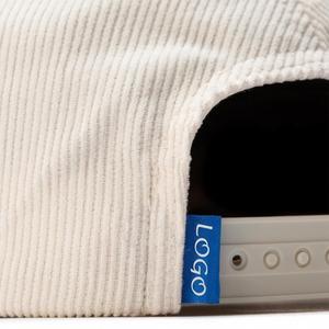 Casquette Snapback Classique Personnalisée 5 Panneaux en Corduroy et Toile avec Broderie pour Hommes et Femmes - Idéale pour le Sport, les Fêtes et les Activités de Plein Air - Product Image 4