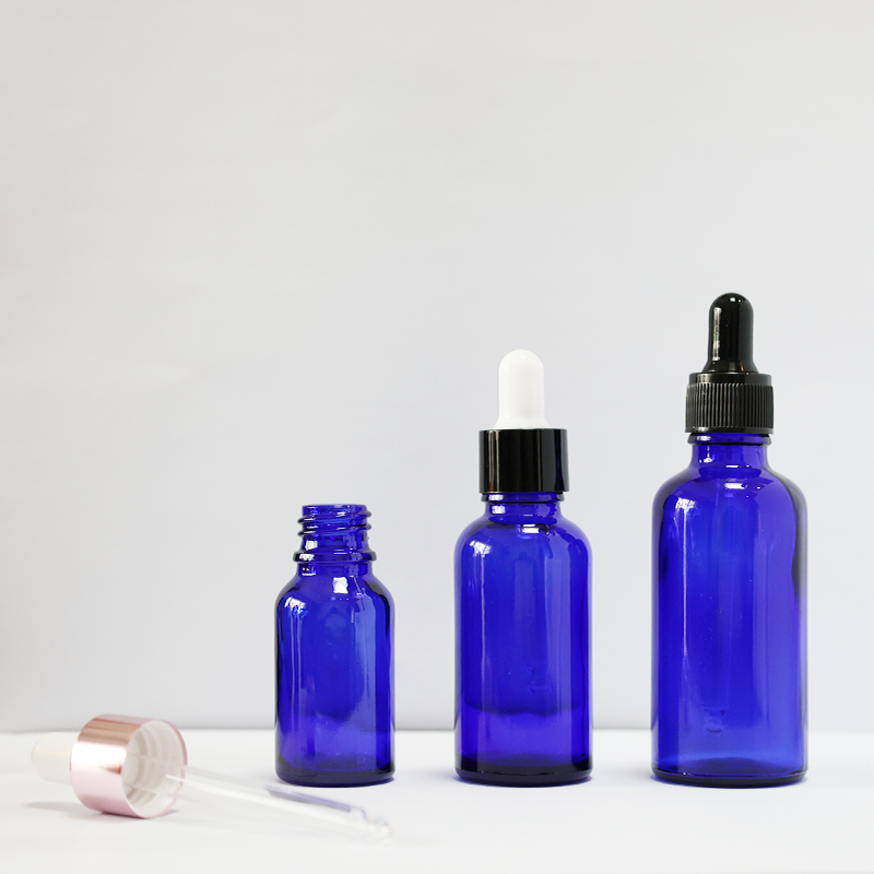 สีน้ำเงิน