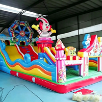 Château gonflable géant avec toboggan et aire de saut pour enfants, modèle de simulation de parc d'attractions
