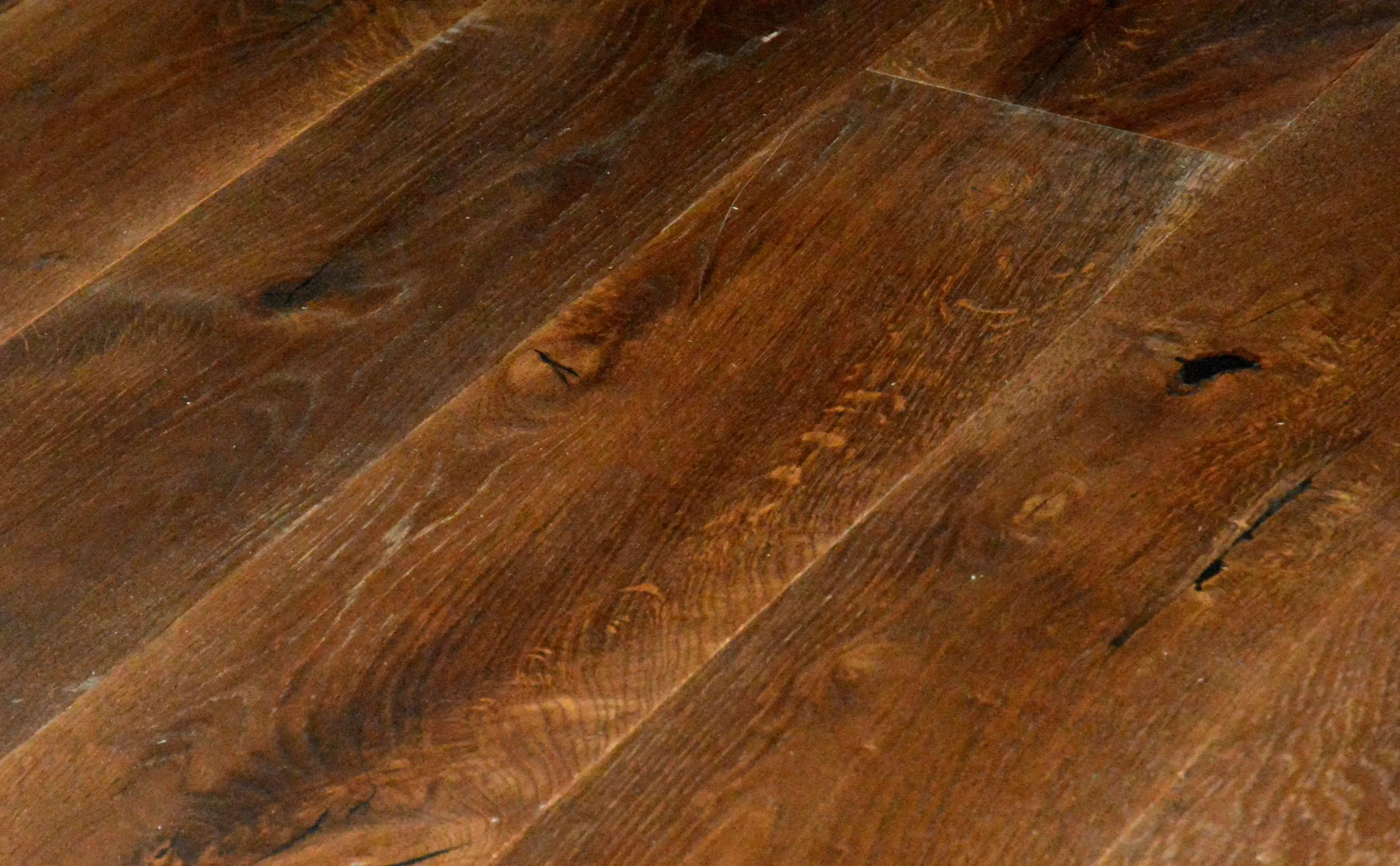 लक्ज़री 1-स्ट्रिप यूरोपीय ओक स्मोक्ड प्राकृतिक तैलीय 3-प्लाई इंजीनियर्ड लकड़ी का फर्श