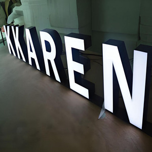 Insegna Luminosa 3D LED Personalizzata di Alta Qualità, Lettere in Acrilico 3D su Misura, Logo LED da Parete per Boutique e Uffici - Product Image 1