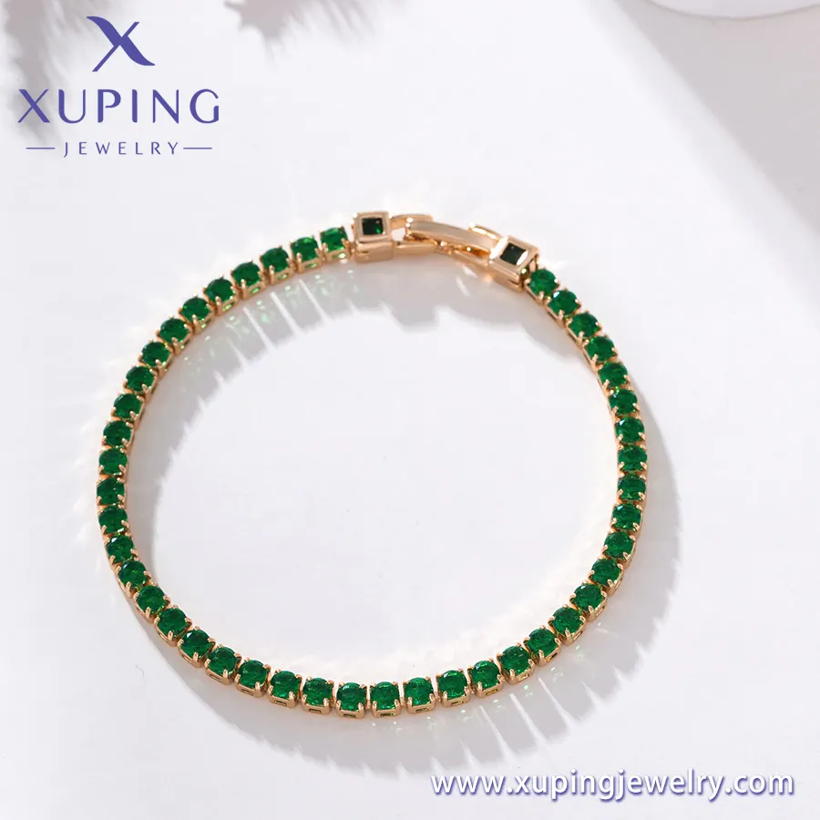 سوار Xuping بسيط وحديث من الزيركون الأخضر الرائع موديل X000895275 بلون الذهب عيار 18