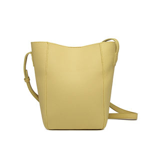 กระเป๋าสะพายข้างสุดอินเทรนด์ ดีไซน์โดดเด่น กระเป๋าทรงถังสำหรับผู้หญิง ใช้ได้ทุกวัน กระเป๋าทรงถังสำหรับเดินทาง - Product Image 3