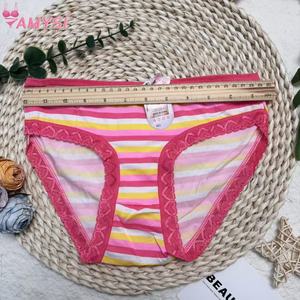 Amysi 8041 #   Groothandel kleurrijke gestreepte meisjes onderbroeken van melksijde met bloemenprint, gebreid, voor dagelijks gebruik - Product Image 4