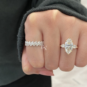 Élégante bague de mariage en diamant de laboratoire, 3.00 carats au total, 0.15 carat par pierre, 5.2 mm de large, or 14 carats, bijoux fins - Product Image 4
