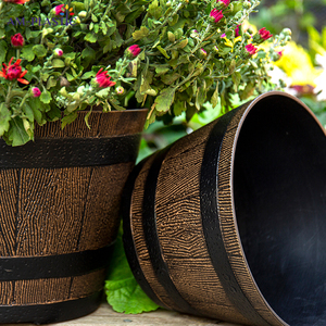 <span class=keywords><strong>Maceta</strong></span> Decorativa de Plástico con Diseño de Barril de Vino para Interiores/Exteriores, Hogar, Balcón, Jardín, Estilo <span class=keywords><strong>Madera</strong></span> Sintética para Plantas y Flores - Product Image 6
