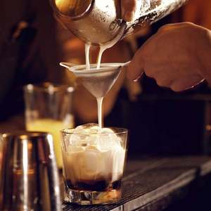 Juego de 3 Coladores Cónicos de Acero Inoxidable de Primera Calidad, Malla Extra Fina, para Colar, Escurrir y Filtrar Café - Product Image 6