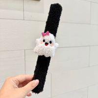 Décorations sur le thème d'Halloween, bracelet pour enfants en forme de chat, citrouille, fantôme, chauve-souris, jouet en peluche, bracelet à pression pour Halloween