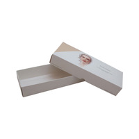 Vente en gros d'emballages en papier carton avec logo personnalisé pour vêtements, t-shirts, sous-vêtements, boîtes de type dossier pour marques de vêtements
