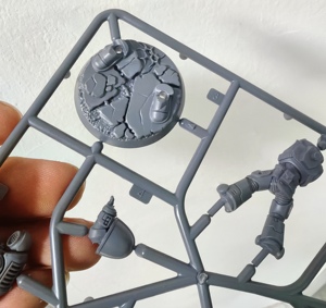 Tùy Chỉnh 40K Wargame Hành Động Hình Thiết Lập Không Sơn PVC Spure Khung Mô Hình Quân Đội Đồ Chơi 5Cm Chất Lượng Tốt Thu nhỏ Hàng Đầu Chi Tiết Động Vật - Product Image 2