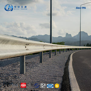 Sicurezza del traffico in acciaio W trave Guardrail barriera di sicurezza del traffico barriere stradali travi ondulate <span class=keywords><strong>OEM</strong></span> ODM - Product Image 2
