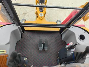 Retroexcavadora CAT 420F Nueva de Fábrica en Oferta, Alta Capacidad de Elevación, Cabina Confortable para el Operador, Retroexcavadora Suministrada Directamente de Fábrica - Product Image 6