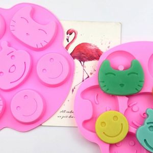 Moule en silicone écologique pour bougies et savons, 6 cavités, formes d'ours souriant et de chat, échantillon gratuit, fabrication OEM/ODM - Product Image 2