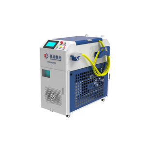 Équipement <span class=keywords><strong>de</strong></span> dérouillage laser portable 3000W certifié CE Nouvel état pour les poutres <span class=keywords><strong>en</strong></span> acier <span class=keywords><strong>de</strong></span> pont et les voies ferrées Garantie 1 an - Product Image 1