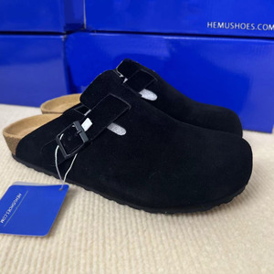 Comodi Mules Casual in Camoscio da Uomo e Sandali Piatti Open-toe da Donna - Chiusura Slip-On Tendenza Moda - Product Image 6