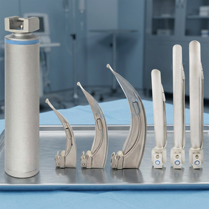 Ensemble professionnel LED combiné pour l'intubation d'urgence en anesthésie : Laryngoscope avec 3 lames Macintosh et 3 lames Miller en acier manuel - Product Image 2