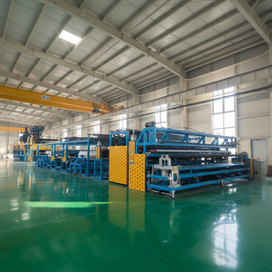 Extrudeuse monovis PLC haute rigidité et économe en énergie PP PE 700 kg/h pour la production de géogrés pour filets de drainage en plastique - Product Image 1