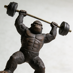 GORILLE GRAND FORMAT EN ARGENT, Ornement de jardin et de maison réaliste - Product Image 4