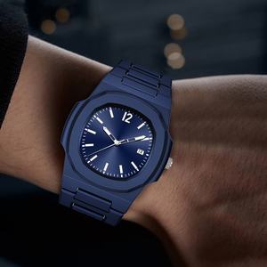 Montre à quartz pour homme, design carré, décontractée, de luxe, en alliage et plastique, vente en gros - Product Image 4