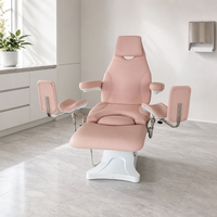 Fauteuil de soin esthétique électrique rose poudré avec repose-jambes, télécommande, inclinable et réglable en hauteur, pour examen gynécologique, salon et clinique