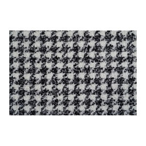 Tela Tweed de Primera Calidad Hecha en Corea, Diseño Elegante en Gris Marfil, Tweed Houndstooth, Tejido Textil Personalizado OEM y ODM - Product Image 1