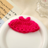 Mini-jupes au crochet faites à la main, appliques, patchs pour robes de poupées, motifs tissés pour mini-robes, pour vêtements de poupées DIY et pinces à cheveux