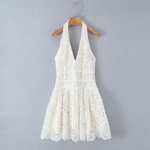 Robe Courte d'Été Décontractée Blanche en Dentelle Florale avec Dos Creux et Col Halter pour Femme, Anti-Plis, Anti-Statique, Respirante, Service OEM - Product Image 1