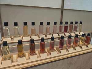 Vente en gros d'usine, parfum en spray haut de gamme personnalisé, durable, populaire à l'international, 100ML, plusieurs styles - Product Image 6