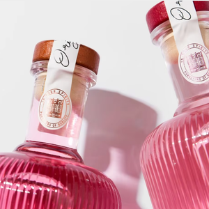 Recyclable 700ml personnalisé prix <span class=keywords><strong>de</strong></span> gros bouteille en verre transparent vide rhum whisky esprit vodka bouteille en verre avec bouchon en bois - Product Image 6