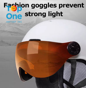 TopOne Skate Racing Cyclisme Équipement de protection de sécurité Casque de ski sur glace léger pour planche à roulettes - Product Image 4