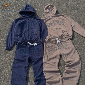 Fabricant de vêtements sur mesure : Ensembles de survêtements délavés à l'acide avec patchs brodés, pantalons évasés et sweats à capuche courts - Product Image 1