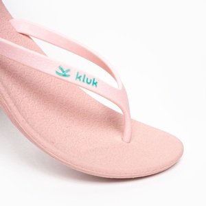 Sandales à lanières Radiant pour femmes, couleur pêche, avec semelle intérieure profilée, pour l'été et la plage - Product Image 1