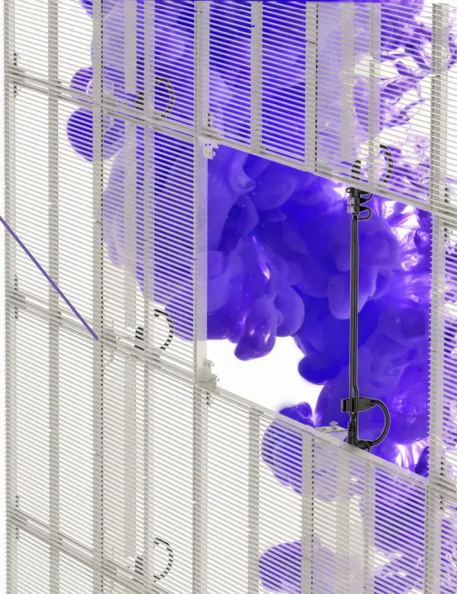 Vitrine de transparence élevée d'écran Transparent mené par P3.91-7.82 pour annoncer le panneau visuel de publicité de centre commercial de mur de LED