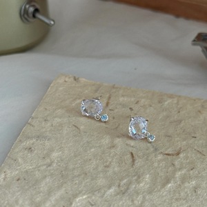 Pendientes de Plata de Ley S925 con Cristal Ovalado Transparente y Circonita Azul, Diseño de Lágrima Dulce y Fresco - Product Image 5