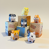 Figurines de chiots en résine effet bois, boîte mystère, vente en gros, mini-figurines de chiens pour la promotion en animalerie et l'affichage en magasin
